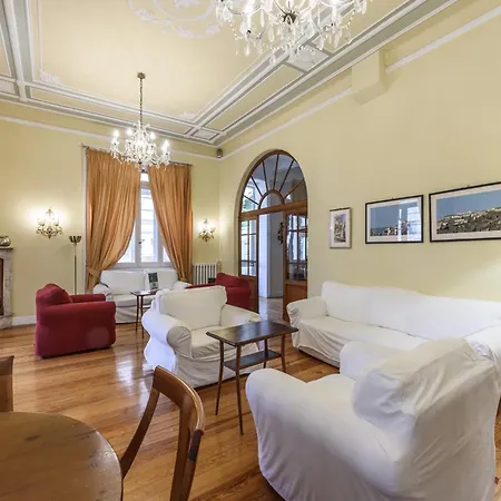 Hotel Hotiday Collection -